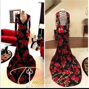 Prom Dress for sale! Made by designer Timelesske!